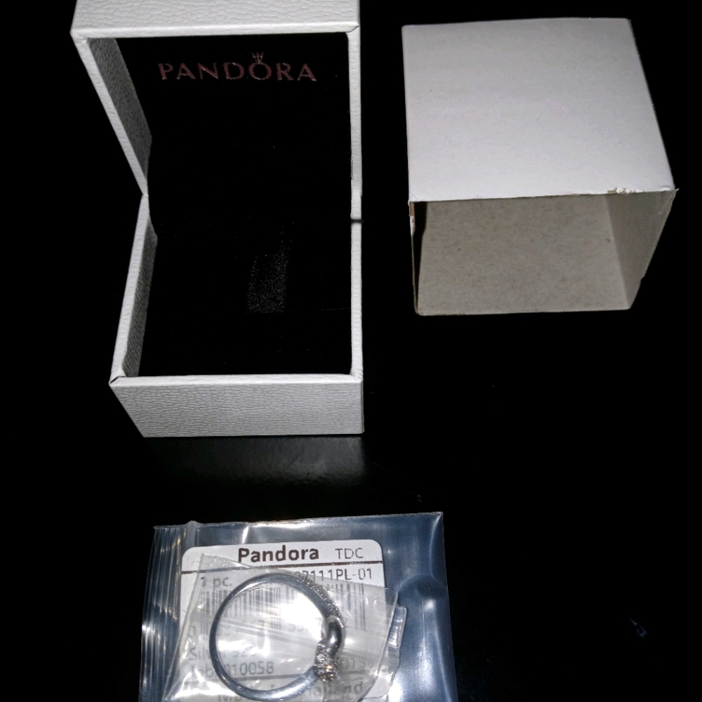 Pandora ring size 7 Authentic